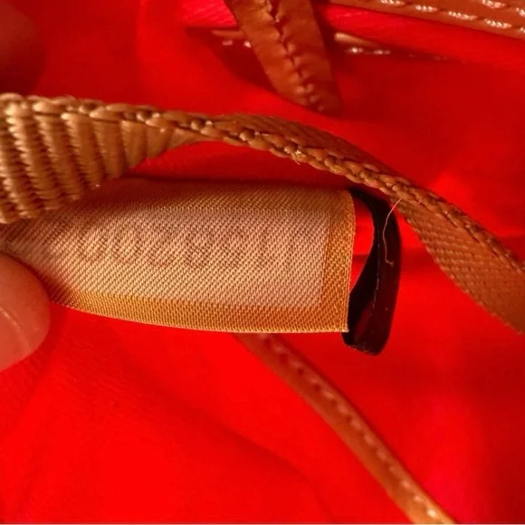 Dooney & Bourke Gray and Brown Shoulder Bag with Gold Hardware NWT - Picture 4 of 6